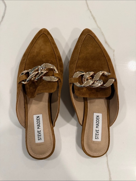Steve Madden Shoes - Steve Madden Tan Suede Pointed Mule with Chunky Chain